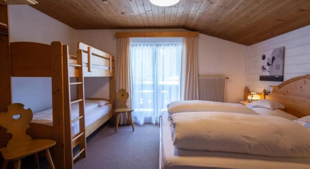 Hotel MIOL, Забронировать Отель Отели Мареббе 3 звезды, 3*