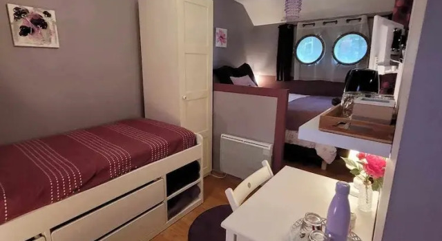 Трёхместный номер Comfort с видом на канал Péniche Amboise Maison dHôtes Flottante Toulouse Centre