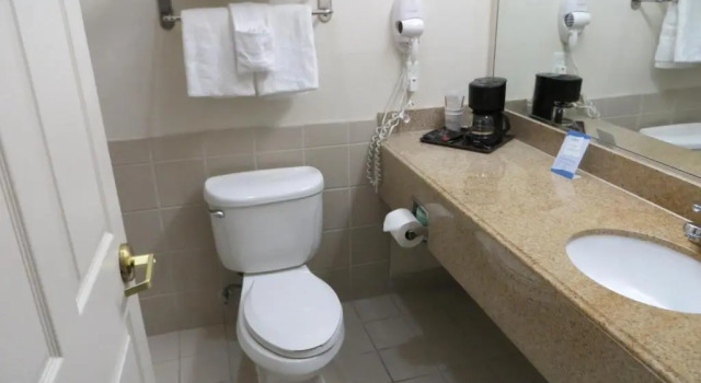 Номер Standard Baymont by Wyndham Galveston