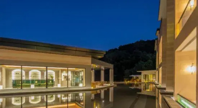 Wuxi Nongboyuan Yiyuanshui Homestay, Varaa Hotelli Hotellit Wuxi uima-altaalla, Uima-allas