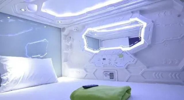Капсула Whiz Capsule Hotel Thamrin Jakarta
