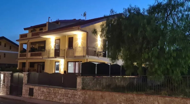 Room-b&b Villa Chiara Trappitello-taormi, Book Villa Hotels in Sicily with Parking, Parking