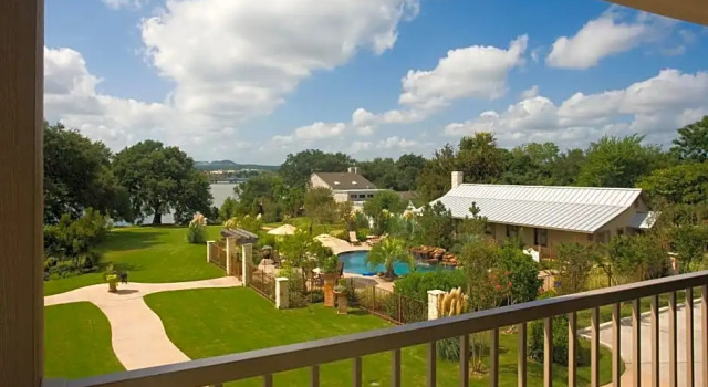 Двухместный номер Standard с балконом Inn on Lake Granbury a Boutique Hotel