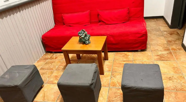 Entire 4 Bedroom pets friendly home in Alice Springs CBD with 2 kitchens 2 bathrooms Toilets and plenty of free secured parking