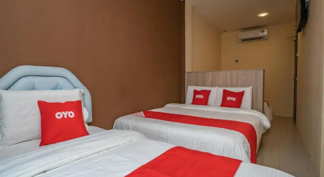 Номер Superior OYO 44078 The Island Hotel