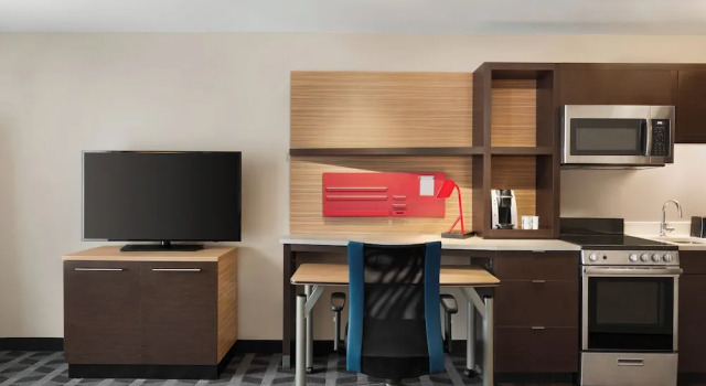 Люкс c 1 комнатой TownePlace Suites Cedar Rapids Marion