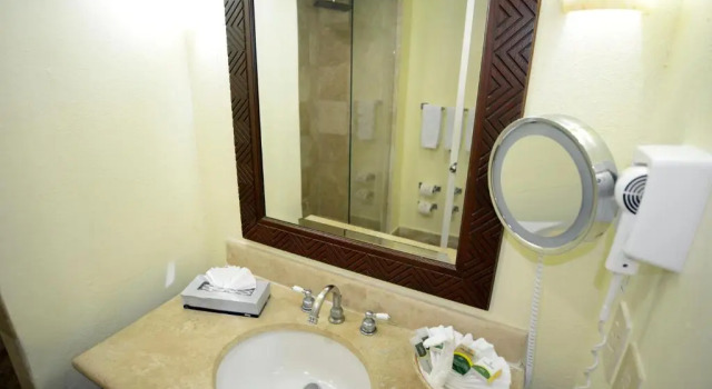 Полулюкс Royal Villas Resort