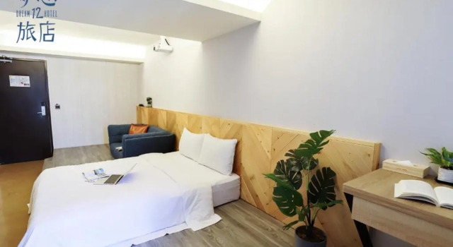 Двухместный номер Standard с балконом Dream 12 Hotel