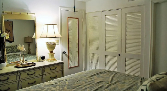 Greenbrier St Condo