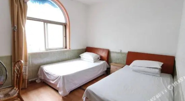 Xinluyang Hotel, Забронировать Отель Отели Хэфэй с парковкой, рядом с Железнодорожный вокзал Хэфэй, Парковка
