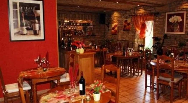 La Vieille Ferme Chassepierre, Забронировать Отель Флоранвиль 
