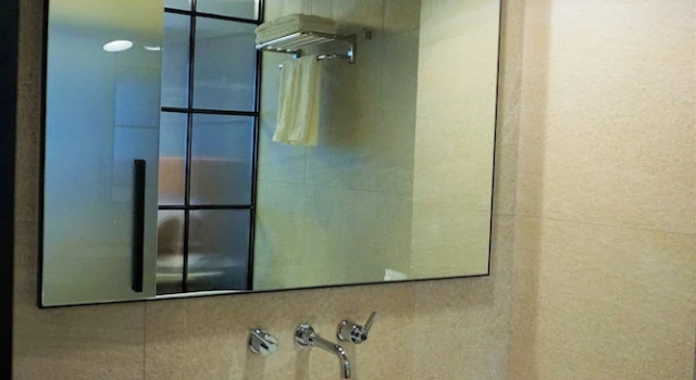 Yeoubi Hotel