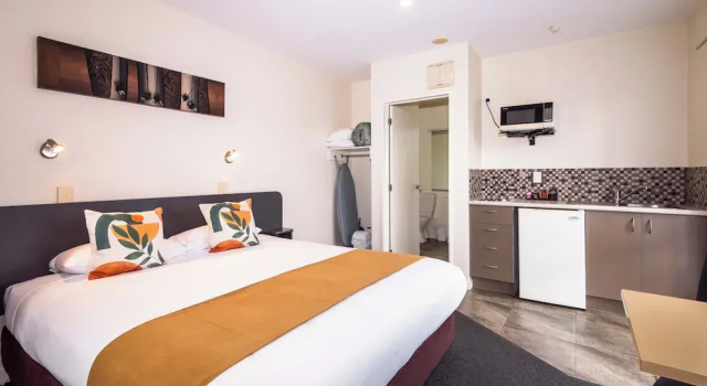 Студия Premier 298 Westside Motor Lodge