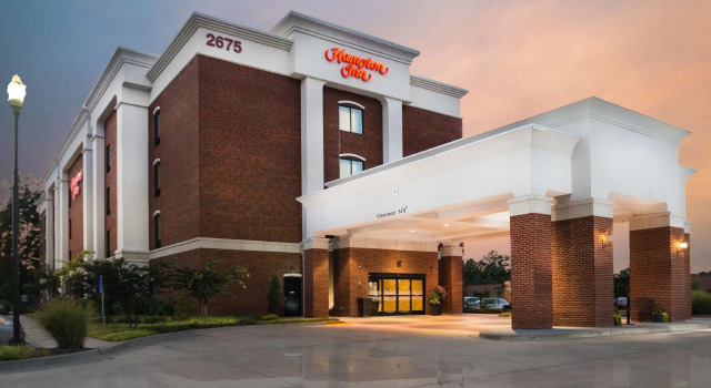 Vierer Studio Hampton Inn Hernando, MS