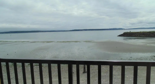 Двухместный номер Deluxe с балконом Water Front Inn