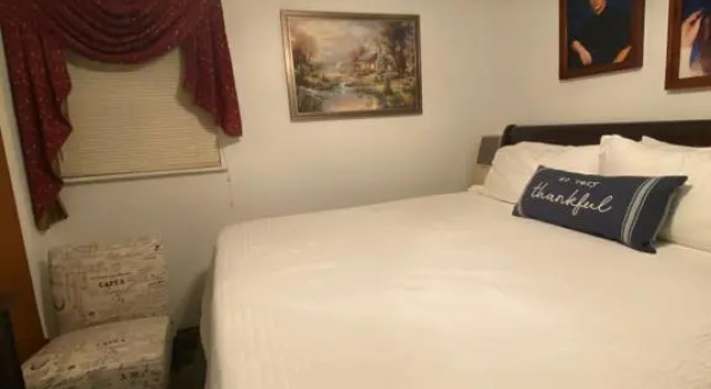Our Home, Your Home, Book Hotel Black Mountain North Carolina