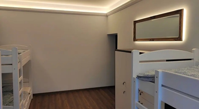 Greg&Tom Hostel, Забронировать Хостел Хостелы Кракова, рядом с Церковь Святого Франциска Ассизи, Хостел