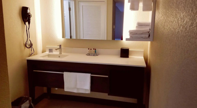 Hawthorn Suites by Wyndham Indianapolis North, Prenota Hotel Hotel a Indiana con parcheggio, Parcheggio