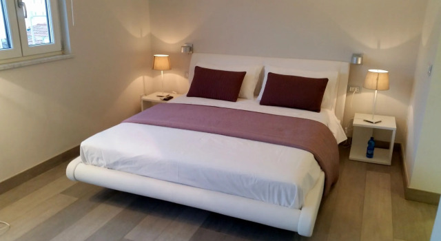 B&B Unique