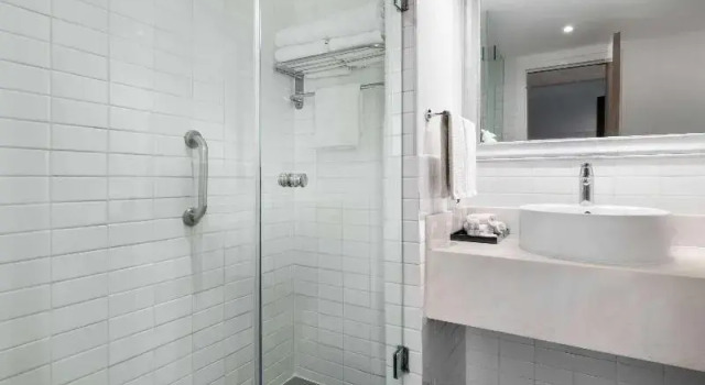 Четырёхместный семейный номер Standard Wyndham Monterrey Ambassador Centro
