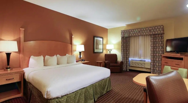 Люкс TownePlace Suites by Marriott Minot