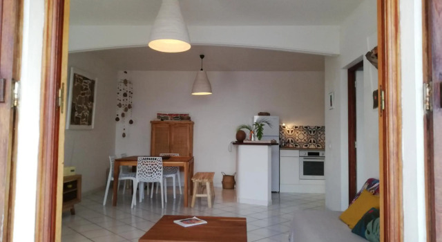 Roches Percees ***, Rezerwuj Hotel Terre-de-Haut Basse-Terre