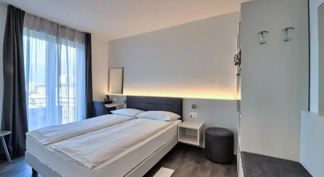 Двухместный номер Economy с балконом Hotel Luna Garni