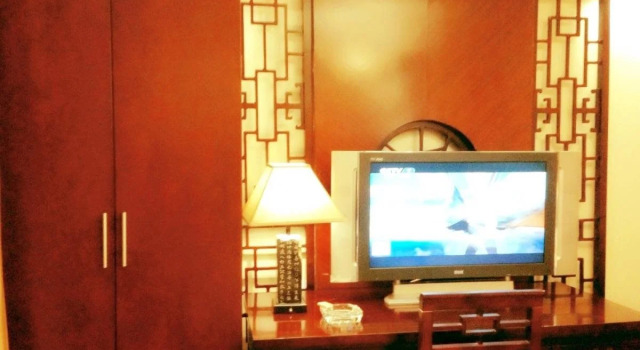 Royal Court Hotel, Varaa Hotelli Huangpu 