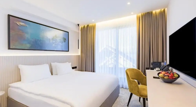 Двухместный номер Superior с балконом Regnum Banya Thermal Hotel