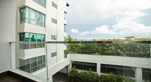 KEEN Suites-The Loft Imago, Prenota Hotel Hotel a Sabah con piscina, Piscina