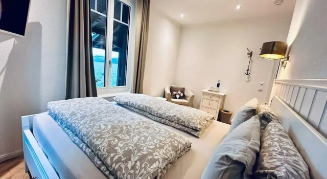 Номер Classic Boutique Hotel & Restaurant Niesenblick - Lakefront rooms with balcony on Lake Thun - SELF CHECK IN & digitale Reception