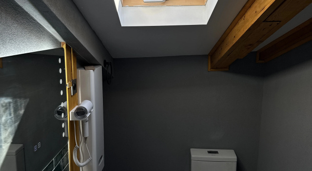 Апартаменты c 1 комнатой с видом на город Апартаменты Cozy attic in old Tbilisi yard