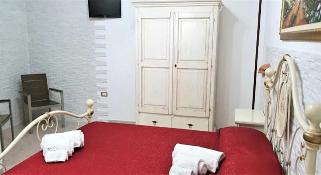 Agriturismo La Rondine, Buchen Sie Hotel Otranto Salento