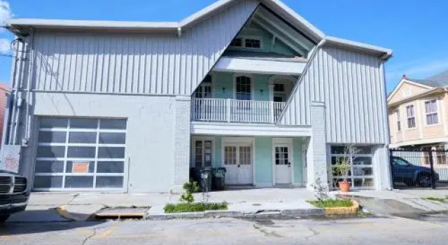 Sleek 2BR in Marigny by Sonder, Забронировать Отель Отели Нового Орлеана с парковкой, рядом с Armstrong Park, Парковка