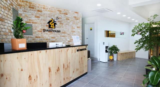 24 Guesthouse Yeosu, Reserva ahora Hotel Hoteles en Jeolla del Sur con aparcamiento, Aparcamiento
