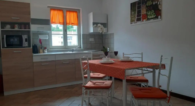 Апартаменты с балконом Mel Apartments
