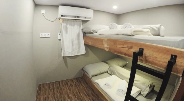 Regina Liveaboard, Забронировать Дом для отпуска Коттеджи Лабуан-Баджо, Коттедж