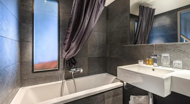 Полулюкс с красивым видом из окна Anova Hotel & Spa