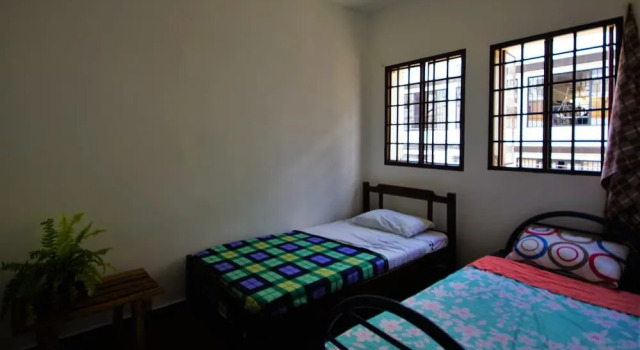 Hostal de la Pola - Hostel
