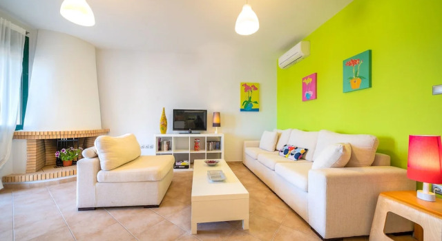 Fluo Seaside Apartment
