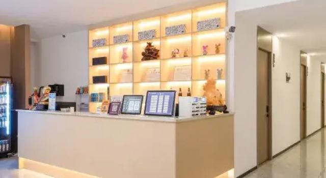 Pingjiang Yiming E-Sports Hotel, Rezerwuj Hotel Yueyang Hunan