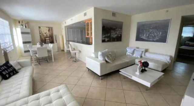 OCEANVIEW LARGE DREAM CONDO WITH 2BD/2B in CLEARWATER BEACH