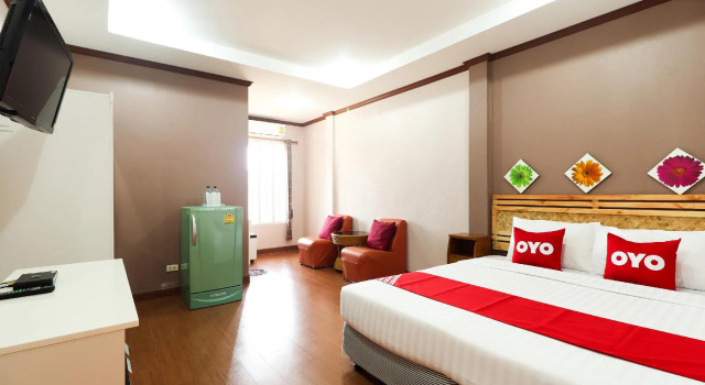 Двухместный номер Standard OYO 359 Golden Nakara Place (Vaccinated Staff)