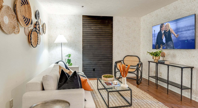 Nashville - 1808 State St #208, Забронировать Дом для отпуска Коттеджи Нэшвилл, рядом с Университет Вандербильта, Коттедж