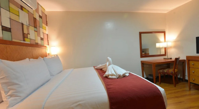 Люкс Royal Suites Condotel