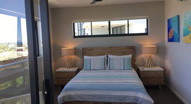 NEW UPMARKET COMFORTABLE 2 Bed, 2 Bath, OCEAN VIEWS, 250m to BUDDINA BEACH!, 预订 酒店 布迪那 阳光海岸