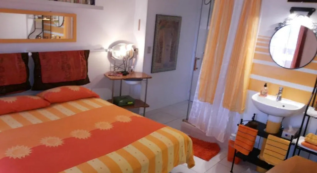 Студия ACERO ROSSO B&B a cozy full apartment