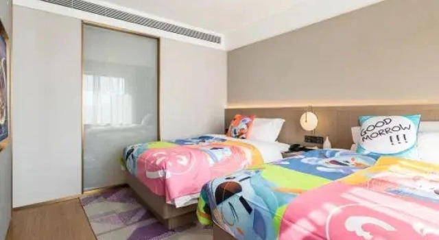 Семейный тент Lavande Hotel Jinzhou Beizhen