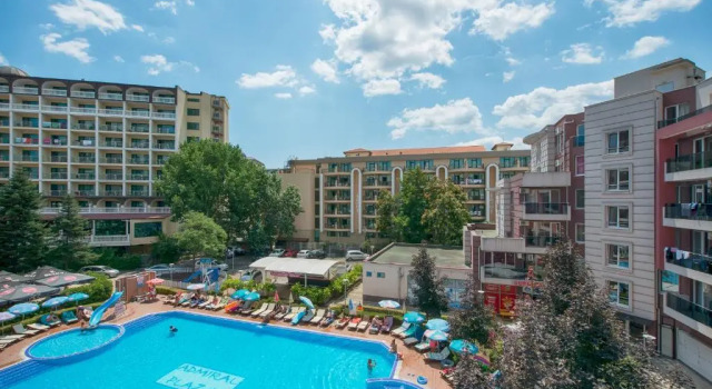 Admiral Plaza Holiday Apartments