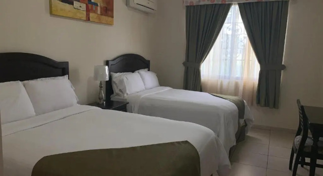 Четырёхместный номер Deluxe Hotel Galeria